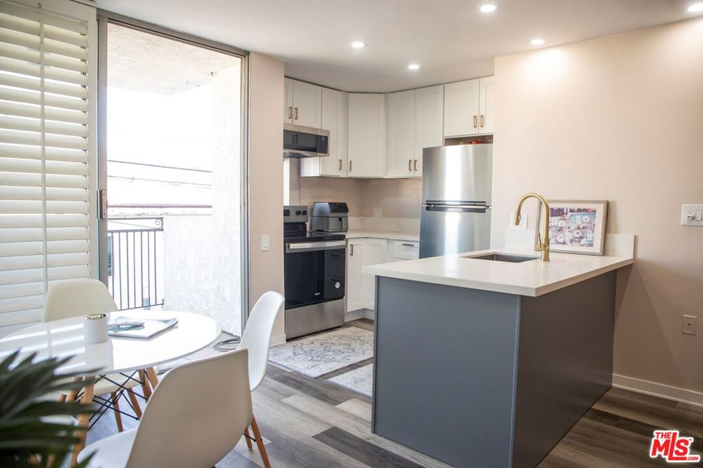 6151 Orange Street 215