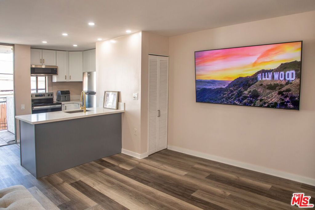 6151 Orange Street 215