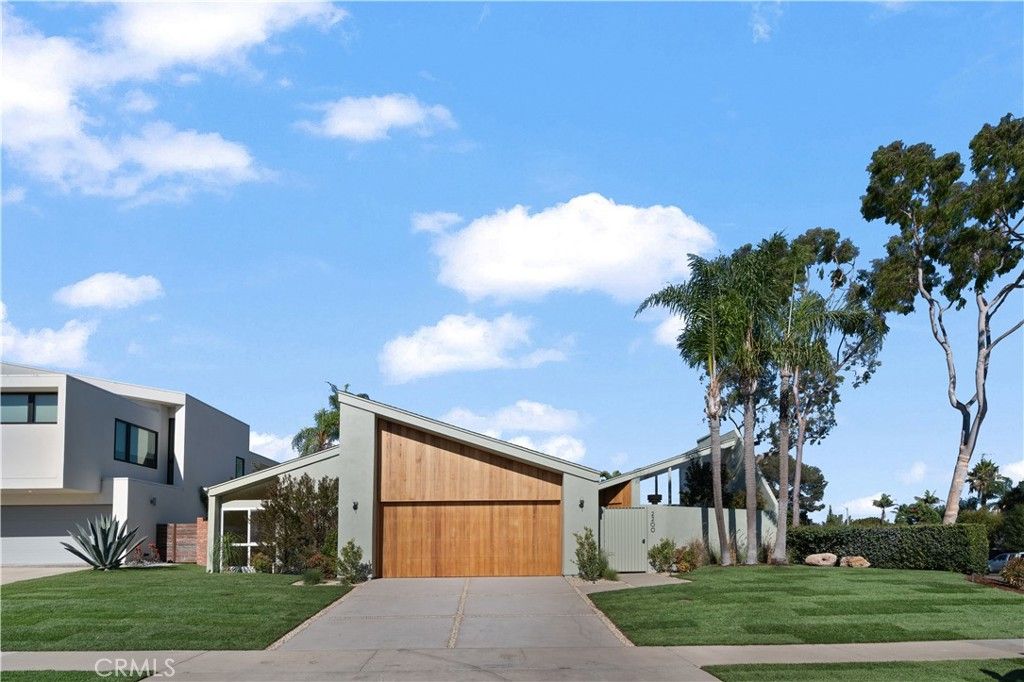 Photo of 2200 Windward Ln, Newport Beach, CA 92660 (MLS # NP25239964)
