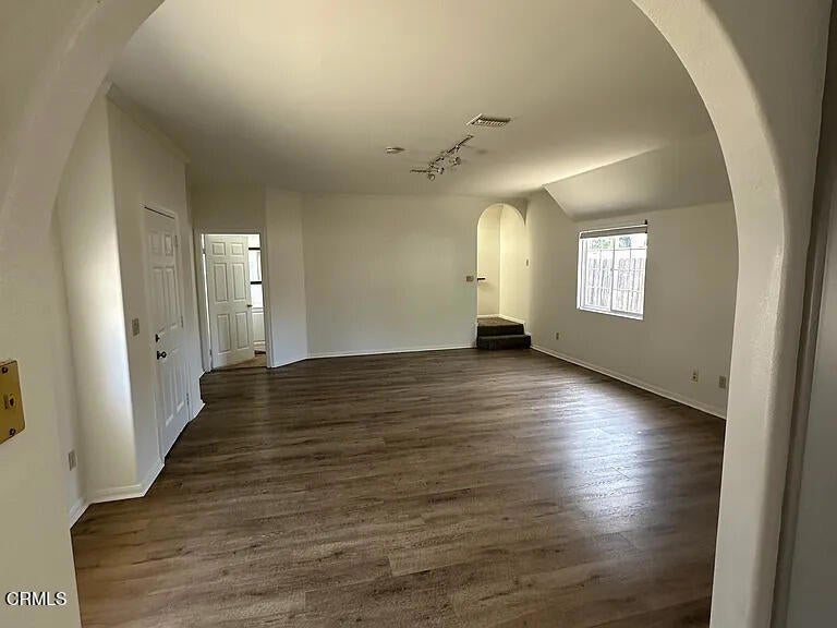 3040 Crescent Way