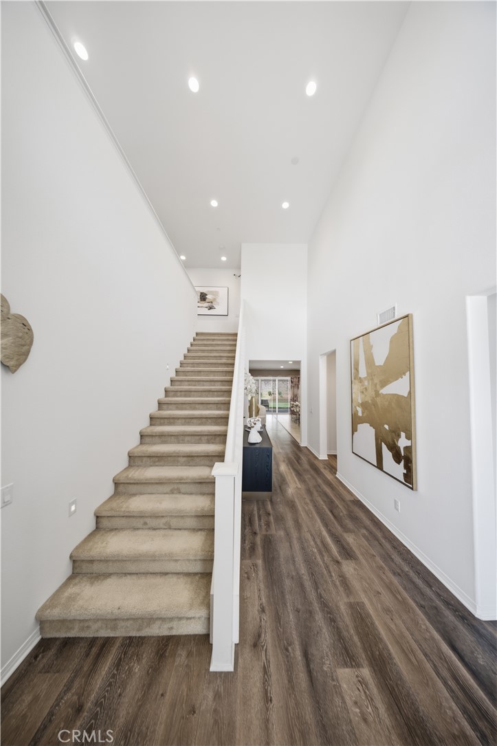 3401 E Rutherford Drive