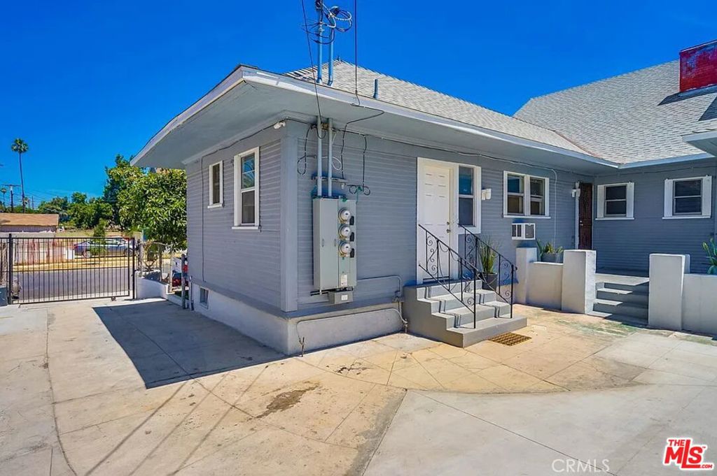- Residential Lease