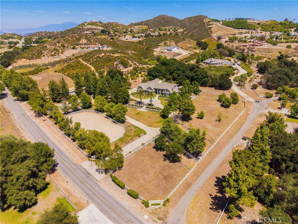 37954 Calle De Lobo