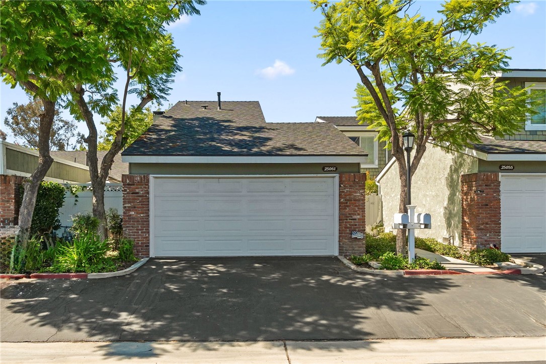 25061 SILVERLEAF LN