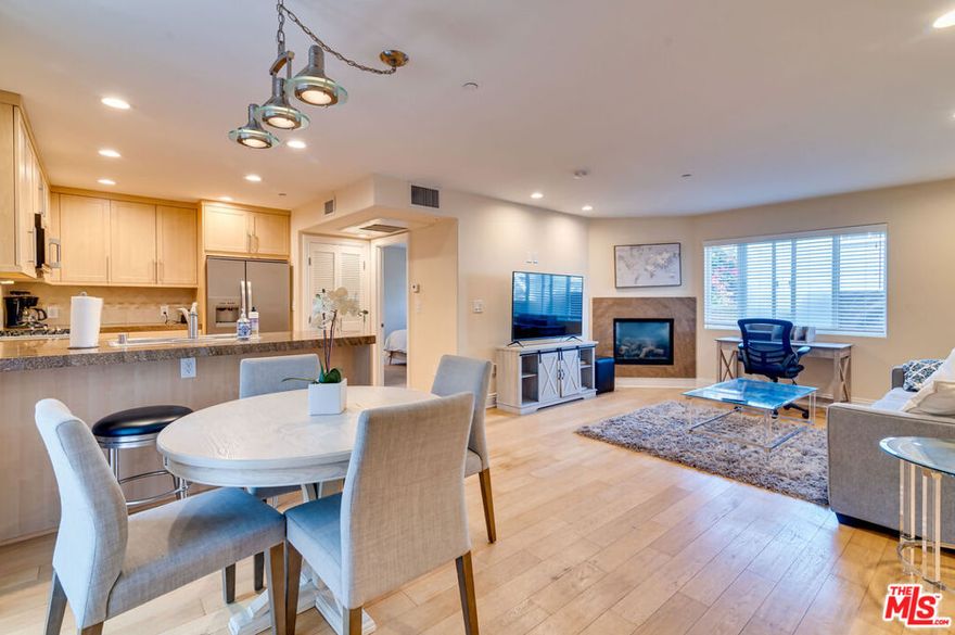 Very spacious and beautifully updated 1-bedroom, 1.5-bath unit located right off the highly sought-after Venice Canals. This fully furnished home offers a clean, modern interior, off-street parking, and a prime location just one block from the beach. Enjoy being in the heart of Washington Square with top restaurants, shops, and the pier all nearby. The unit is fully equipped and move-in ready, making it perfect for any lifestyle. Flexible lease terms available short, mid, or long-term.