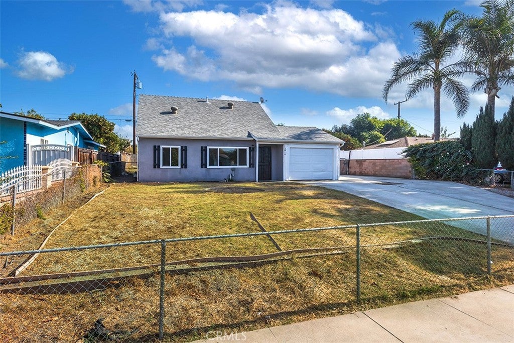 2416 Stanford Avenue