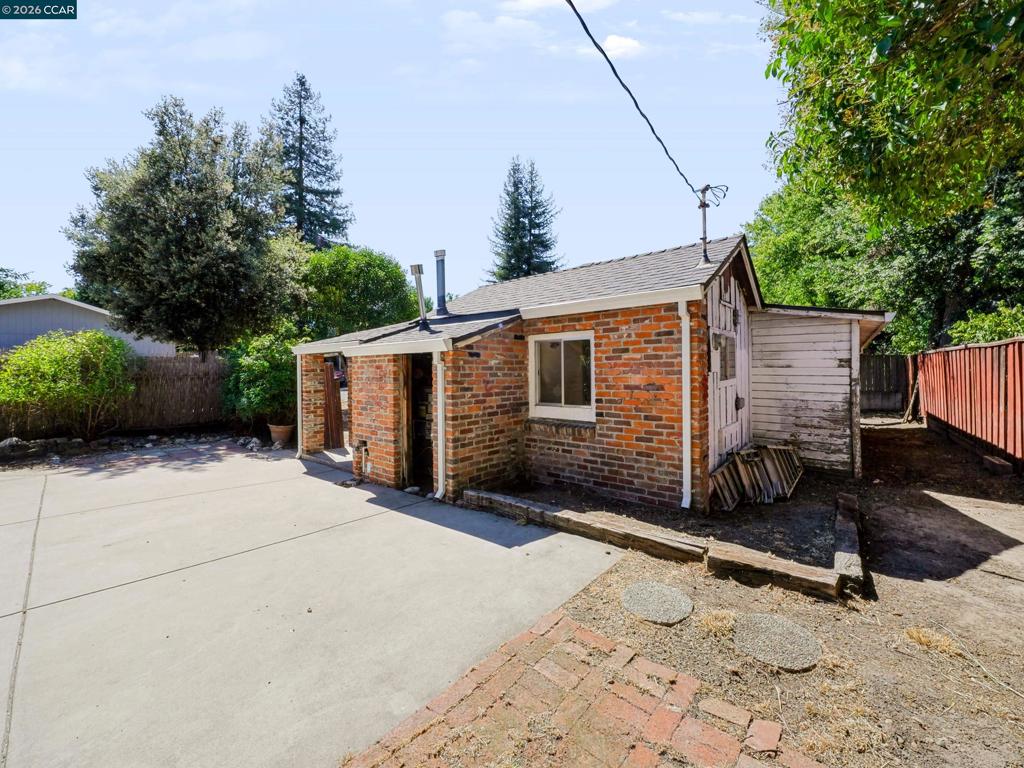 1259 David Ave