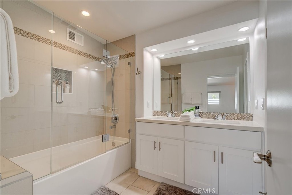 Desert Park Estates (33103) - Residential