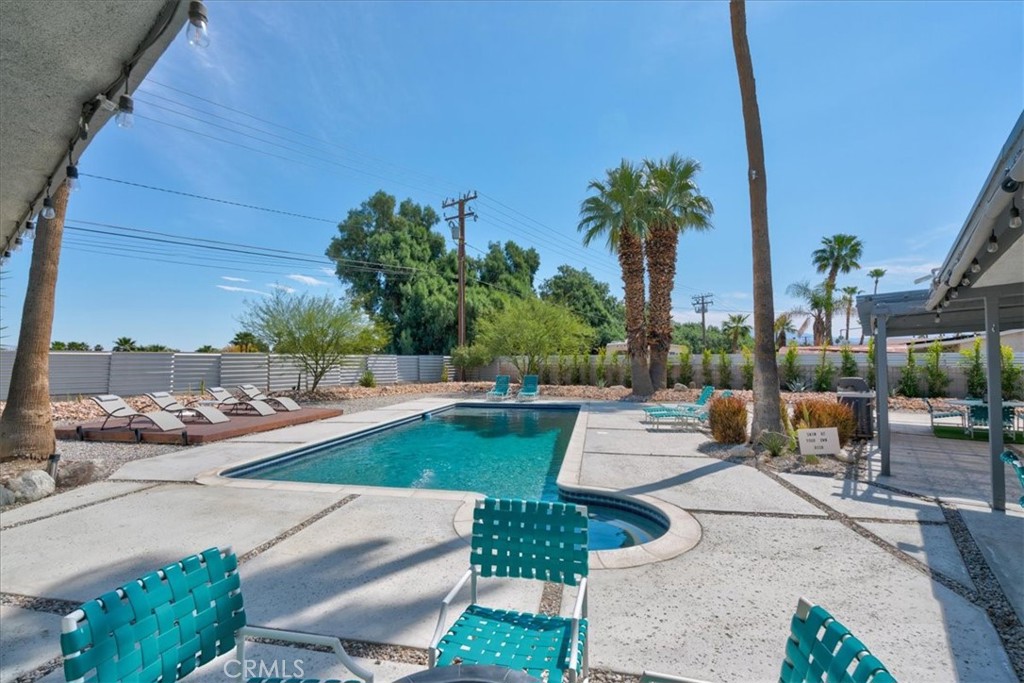 Desert Park Estates (33103) - Residential