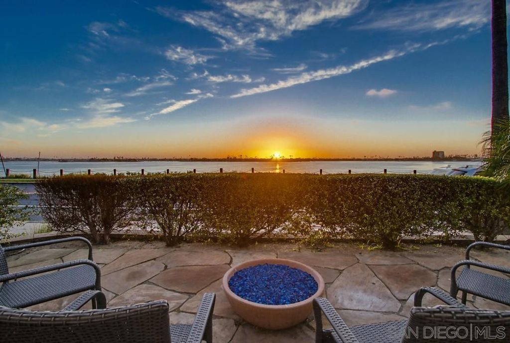 Photo of 3657 Riviera Drive Dr, San Diego, CA 92109 (MLS # 260005018SD)