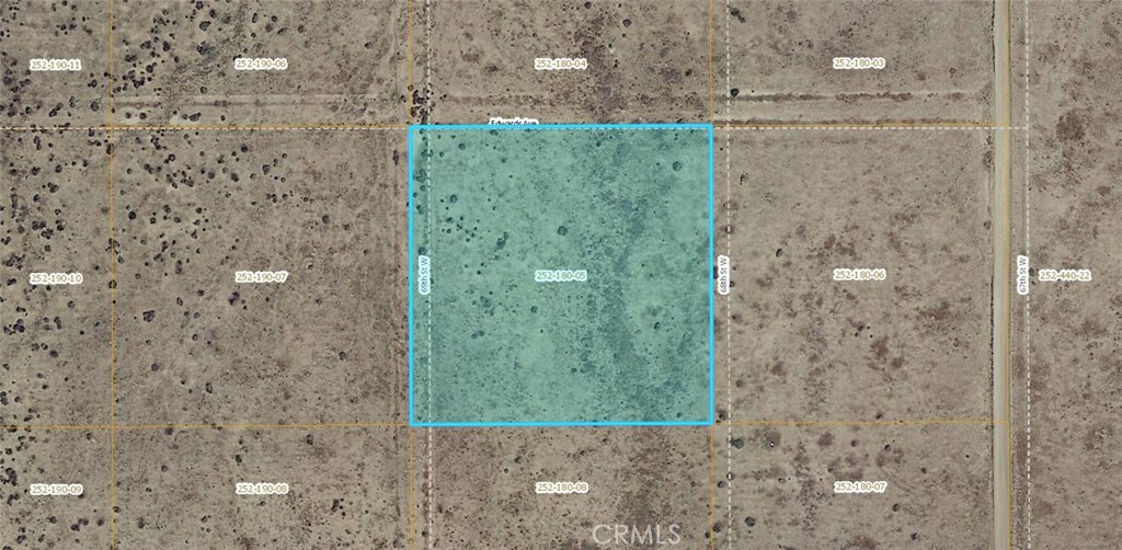 Here is your opportunity to own a 2.5 acre lot in the West side of Rosamond, Ca. Fantastic desert and mountain views. Ranch style homes in the area. The lot is the 2nd lot off the main road in town.