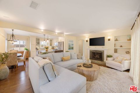 Photo of 1039 26th Street #A, Santa Monica, CA 90403 (MLS # 26652091)