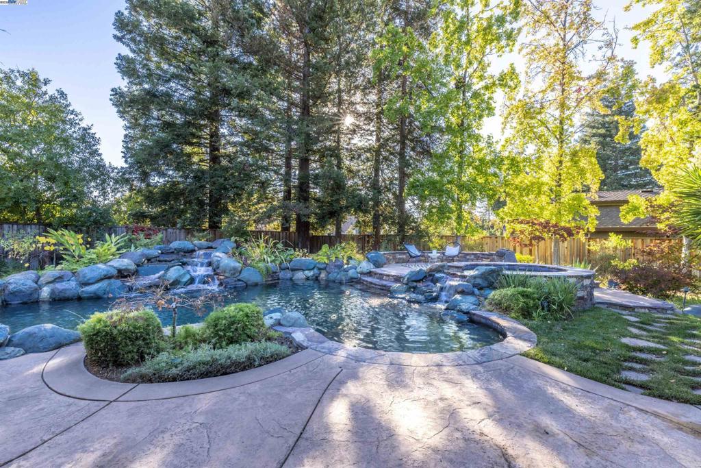 VINEYARD - Residential