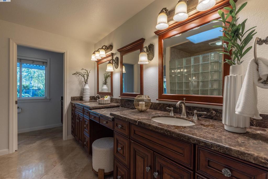 VINEYARD - Residential