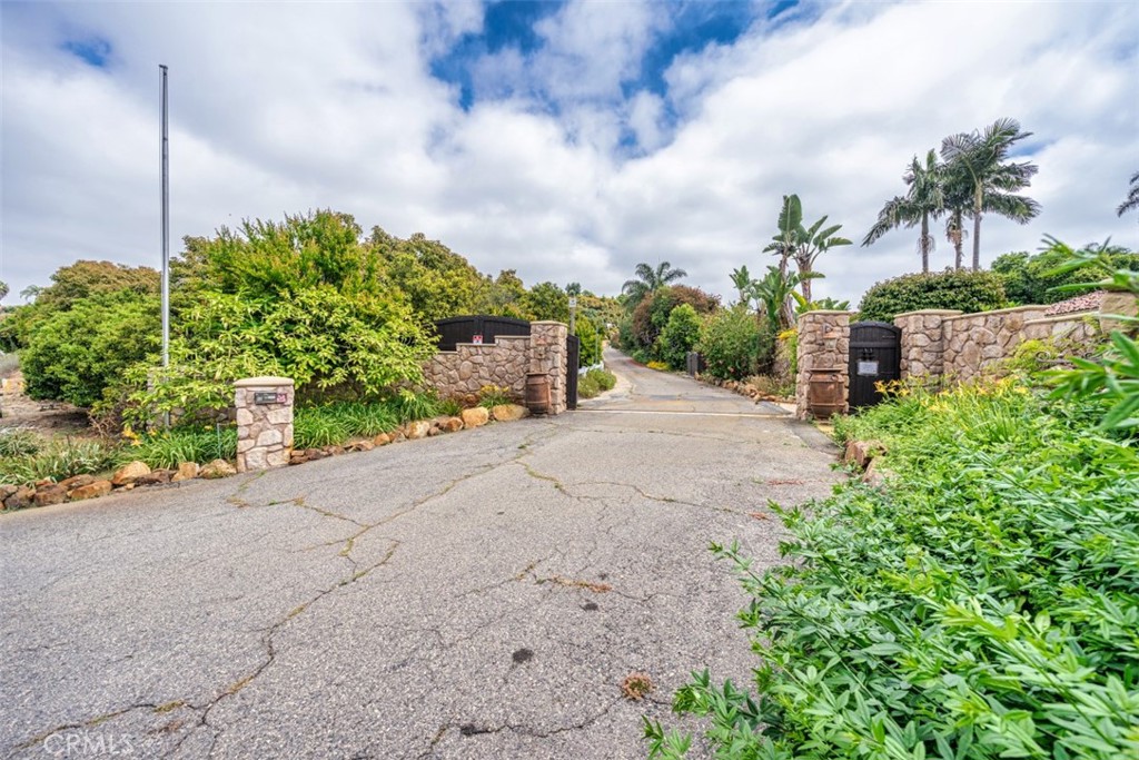24405 Fuerte Road