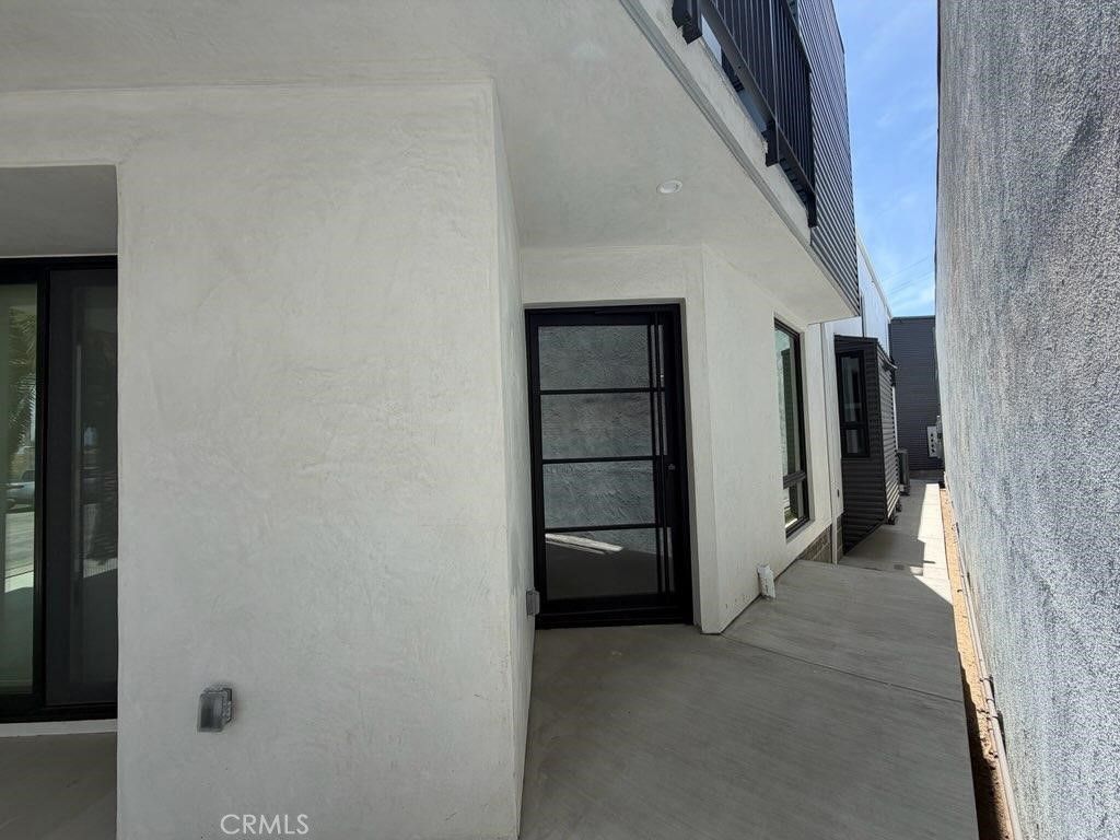 Photo of 249 Seal Beach Blvd, Seal Beach, CA 90740 (MLS # LG26116417)