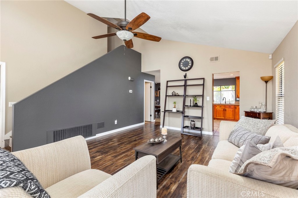 745 Red Alder Pl