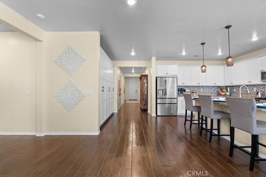 3937 Scarlet Oak Court