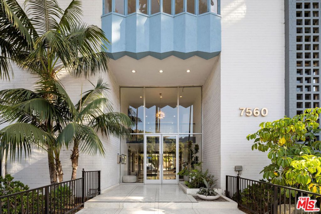 Photo of 7560 Hollywood Boulevard #309, Los Angeles, CA 90046 (MLS # 26846663)