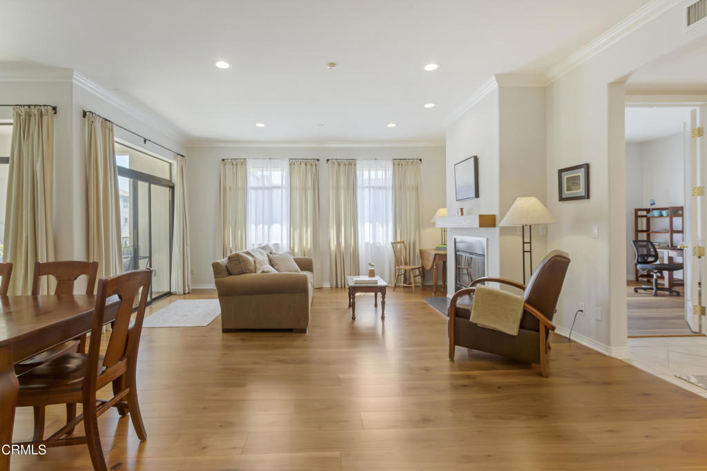 748 Locust Street 403