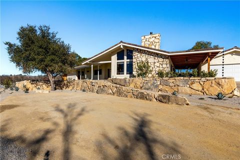 Tiny photo for 1670 Southfork Place, Paso Robles, CA 93446 (MLS # NS26034610)