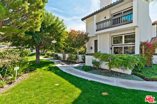 Great opportunity to live in a desirable floor plan townhouse in Palisades Highlands. Open floor plan with 3 bedrooms all on the top floor. Light and bright unit with ample and easy parking for guests nearby. Beautiful patio greets you as you enter the bright foyer. Large living room with fireplace and soaring ceilings. Dining room with a bar. Remodeled kitchen with stainless steel appliances. Remodeled bathrooms. Newer AC and Heating System. Private two car garage with direct access. Enjoy pool/spa, steam and gym and Tennis court amenities. Short distance to the beach, village, hiking trails and more.