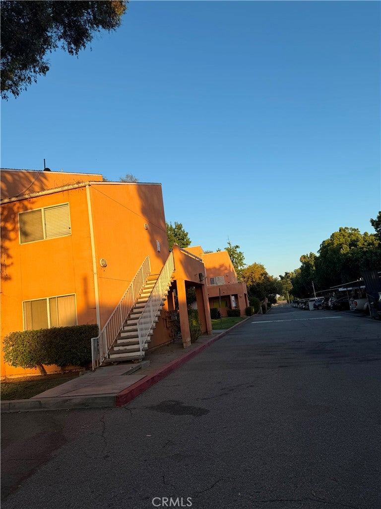 12601 Van Nuys 231
