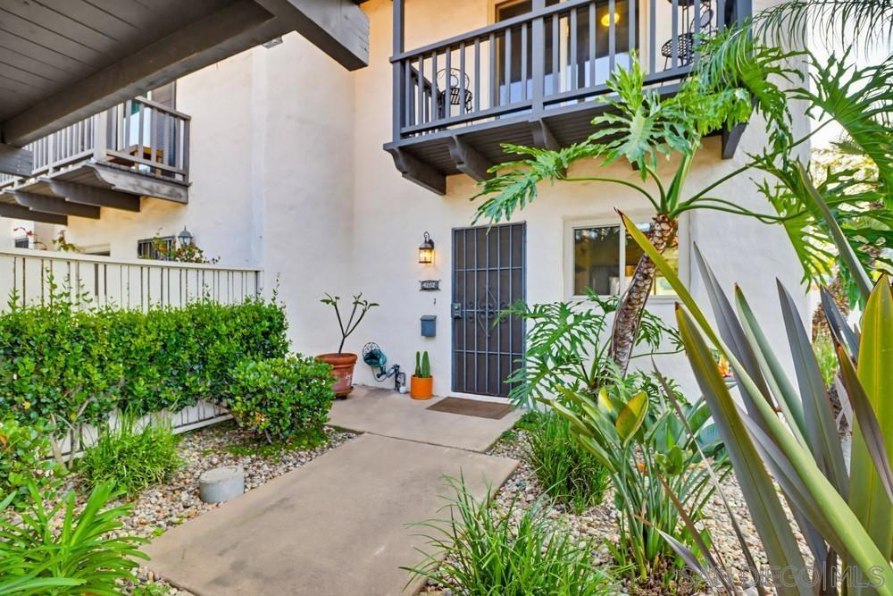 4202 Loma Riviera Ln