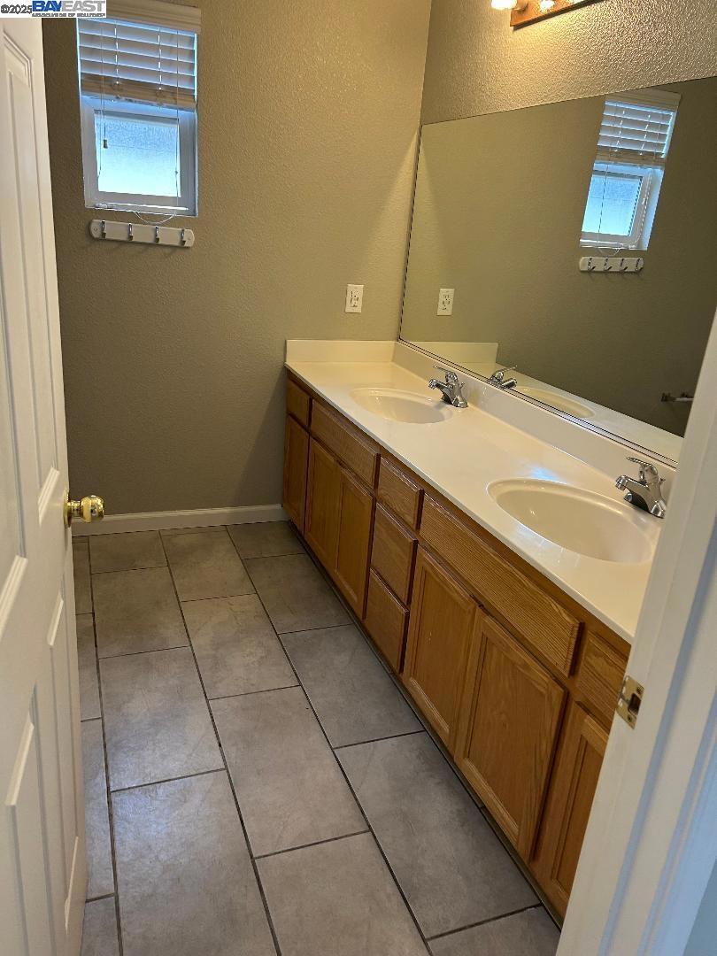 BAY POINTE - Residential