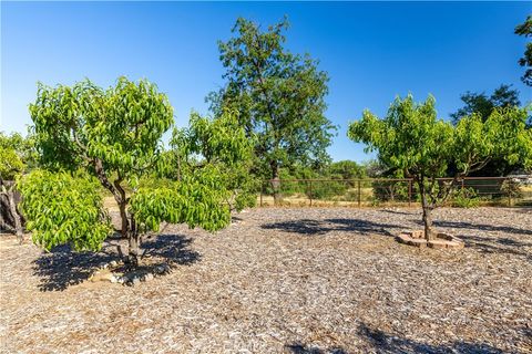 Tiny photo for 4805 Sycamore Rd, Atascadero, CA 93422 (MLS # NS26068545)