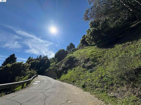 Photo of 0 Charing Cross Rd, Oakland, CA 94603 (MLS # 41127396)