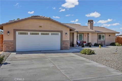 Photo of 11988 Pecos Rd, Apple Valley, CA 92308 (MLS # CV26062417)