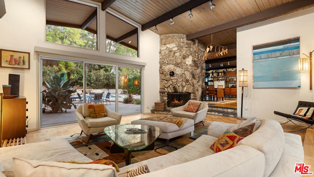 Photo of 13044 Sky Valley Road, Los Angeles, CA 90049 (MLS # 26870559)