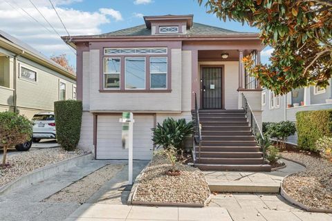 Photo of 641 63rd Street, Oakland, CA 94609 (MLS # ML82026555)