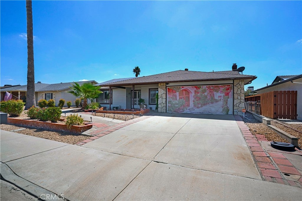 27815 Foxfire St.