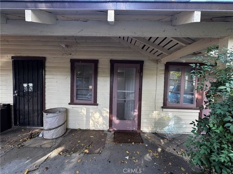 Photo of 2726 5th Street St #4, Riverside, CA 92507 (MLS # SW26014771)