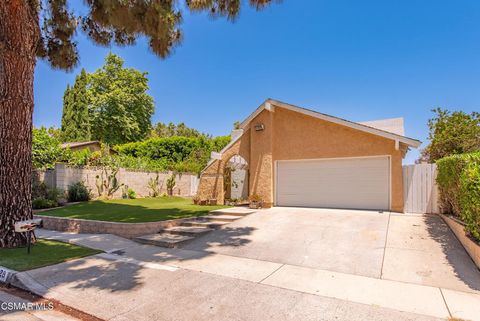 Photo of 2228 Sequoia Avenue, Simi Valley, CA 93063 (MLS # 225004924)