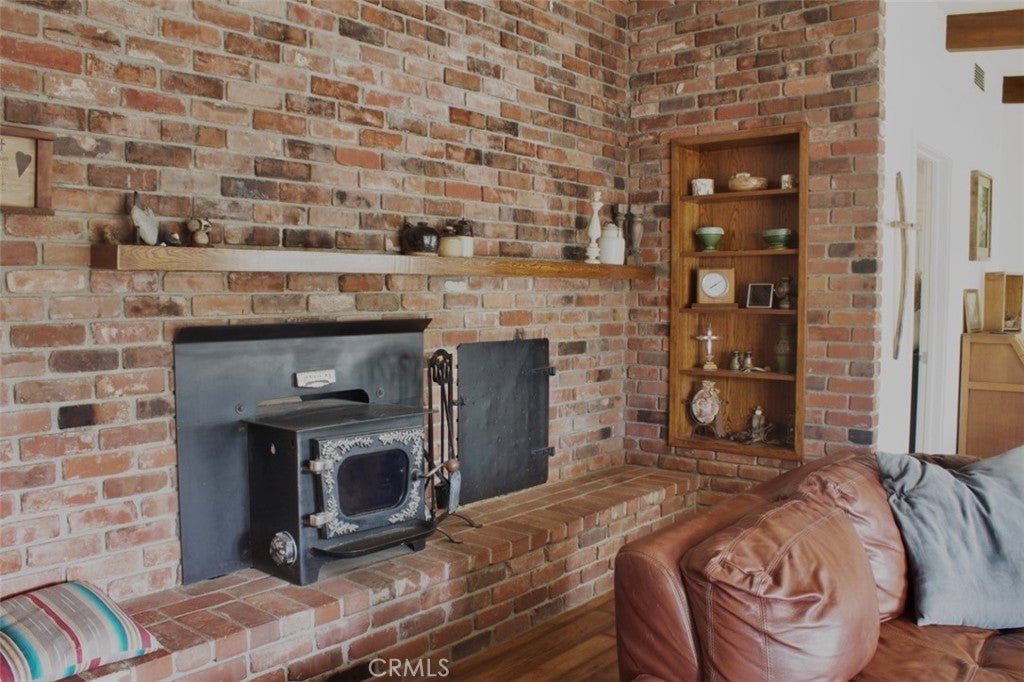 407 S Marshall
