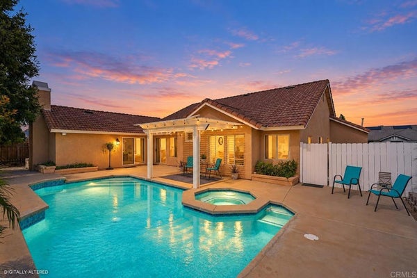25430 BLACKTHORNE DR, MURRIETA, CA 92563 - Image 0ce4fbdf6c622b856a42a68ec3e4096f/3049219479