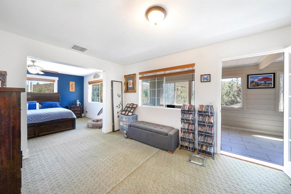 Kentwood (KENT) - Residential