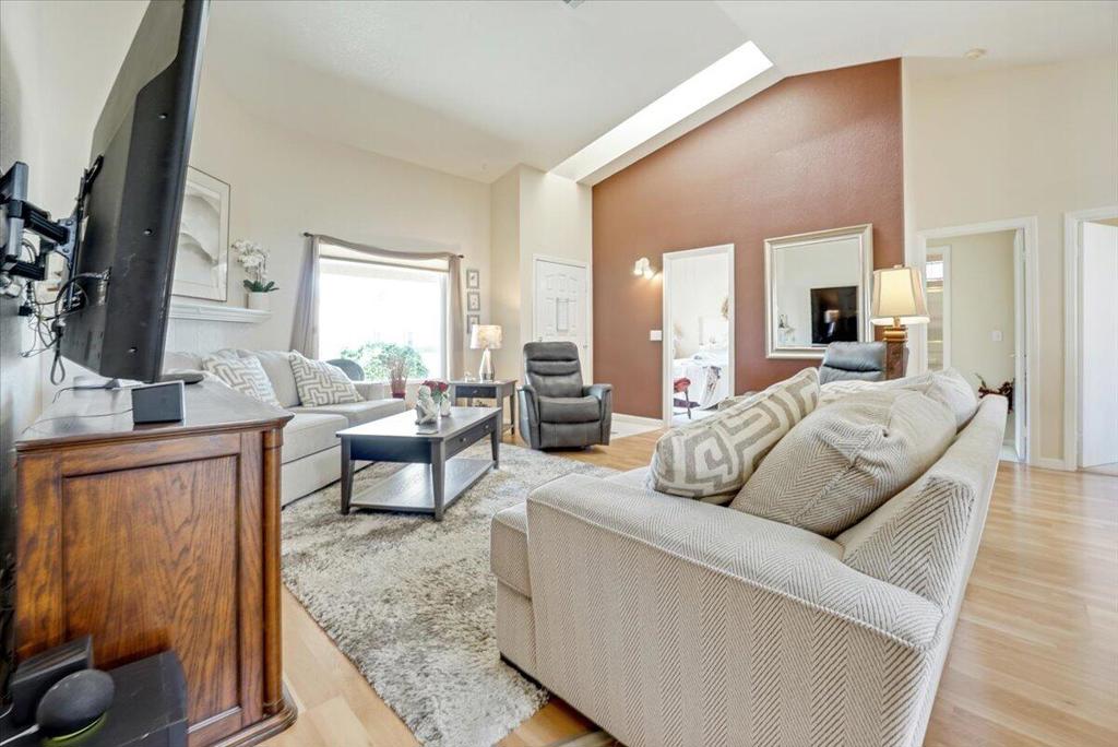 Tri Palm Estates - Residential