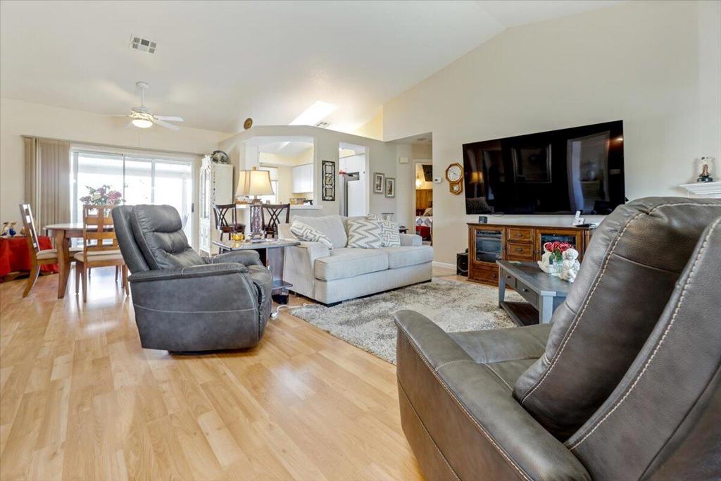 Tri Palm Estates - Residential