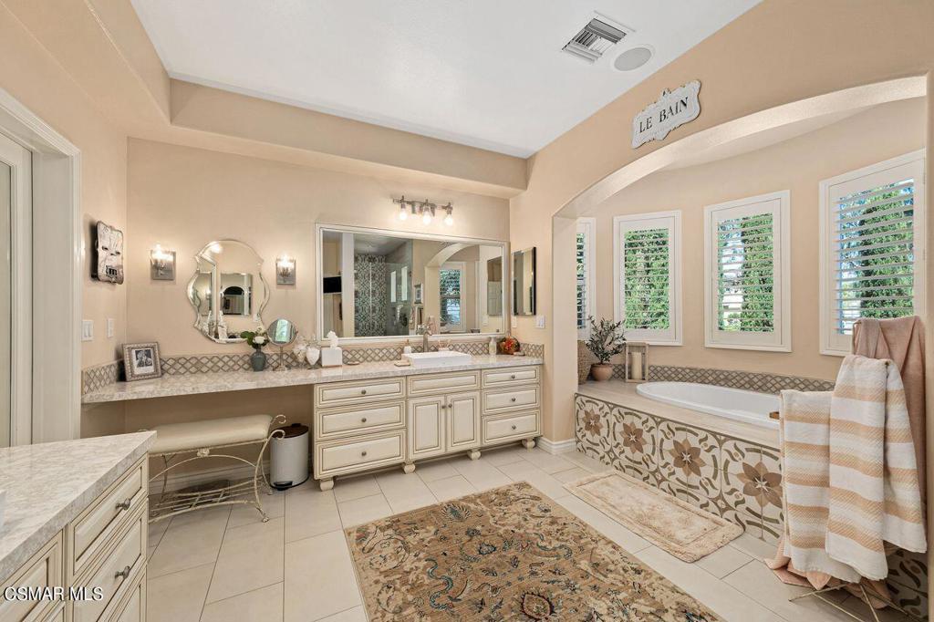 Chambord-804 - 804 - Residential