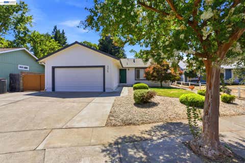 Photo of 4429 Summerfield Dr DR, Napa, CA 94558 (MLS # 41145112)