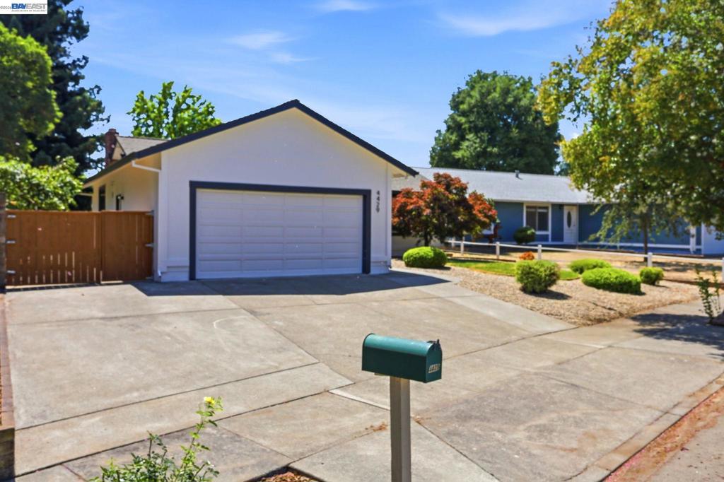 4429 Summerfield Dr
