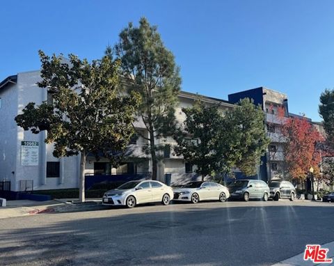 Photo of 10982 Roebling Avenue #541, Los Angeles, CA 90024 (MLS # 25624171)