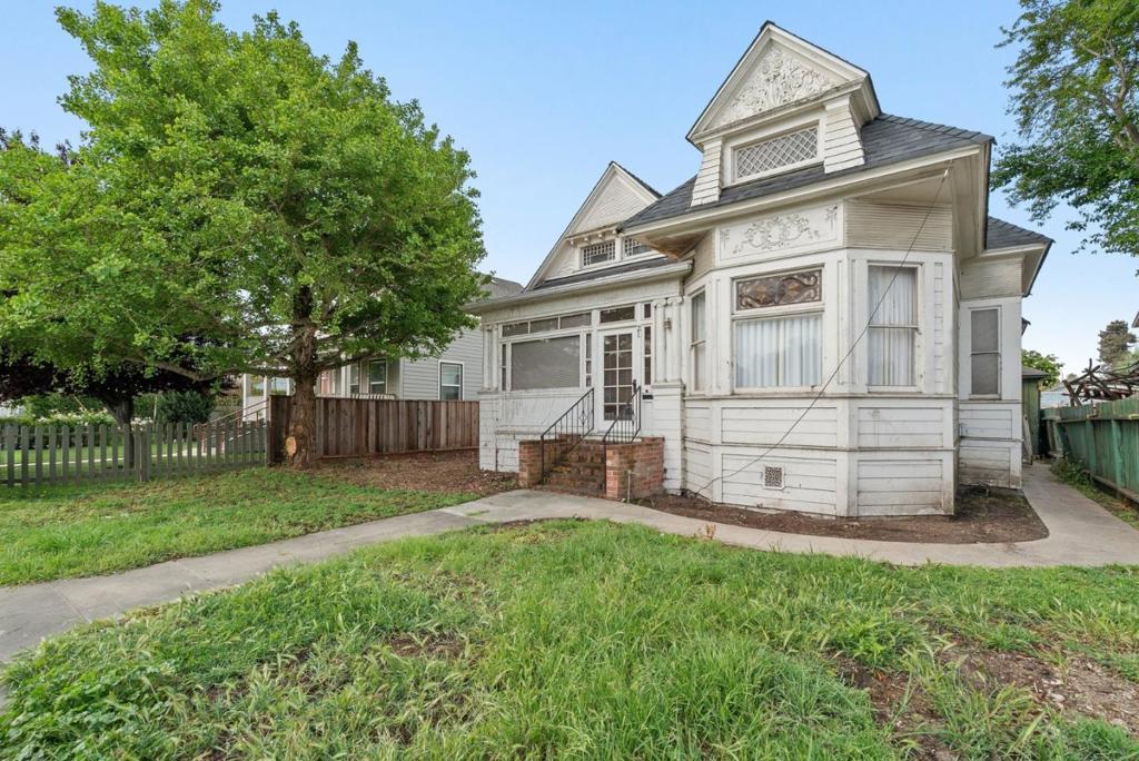 21 Jefferson Street, Watsonville CA 95076