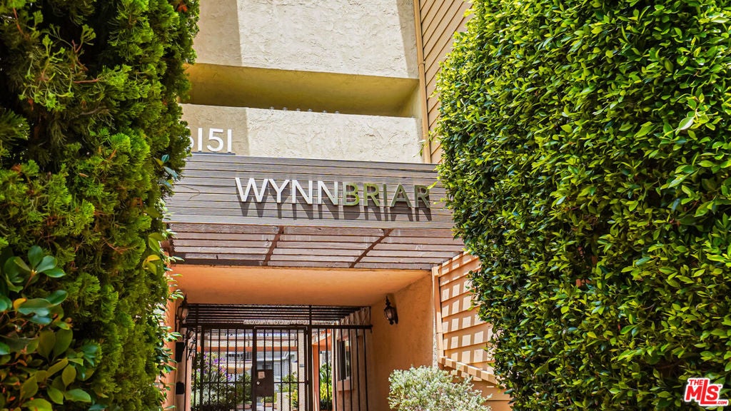 6151 Canterbury Drive 103, Culver City CA 90230