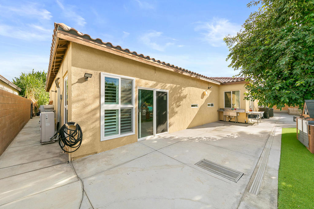 Westward Shadows - Residential