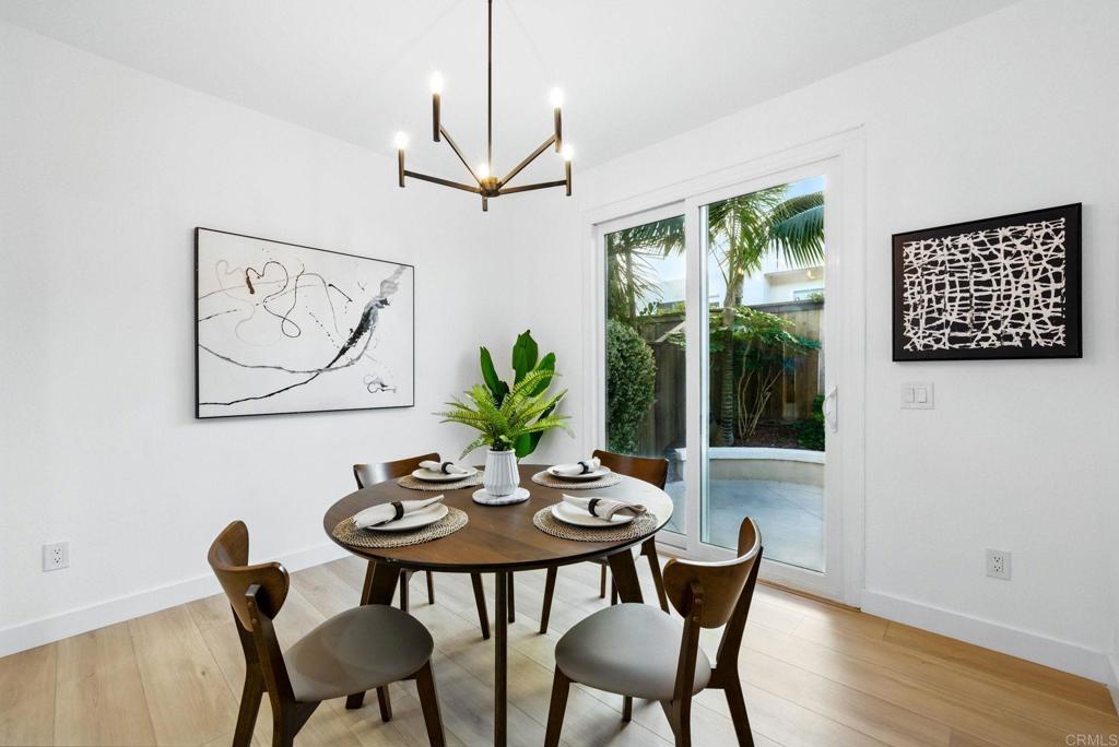 6417 Terraza Portico